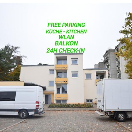 Hotel Im Natur Mit Eigene Kueche Bad Balkon Parkplatz Netflix ニュルンベルク エクステリア 写真